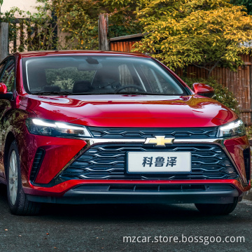 SAIC CHEVROLET NIEUW CORUSE 2023 Model 1.5L Dual Clutch Delight versie 113HP brandstofvoertuigen Hoge snelheid 175 km